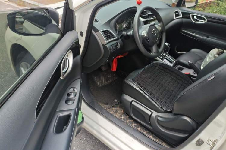 Used Nissan Sylphy 2016 1.6 XL CVT Deluxe Edition Driver Seat