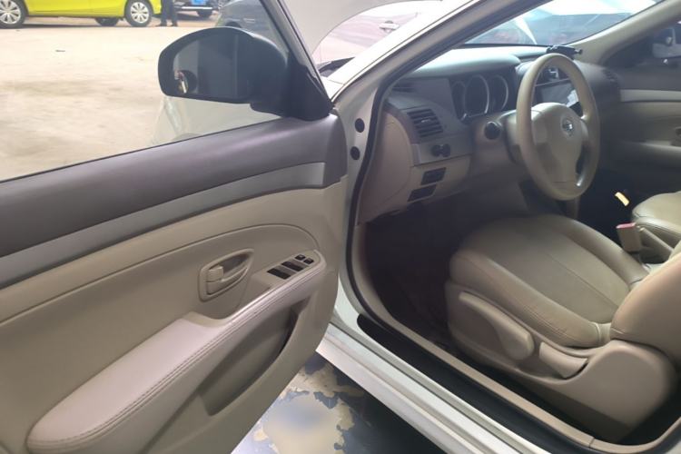 Used Nissan Sylphy 2016 Classic 1.6XE Automatic Leading Edition Driver Seat
