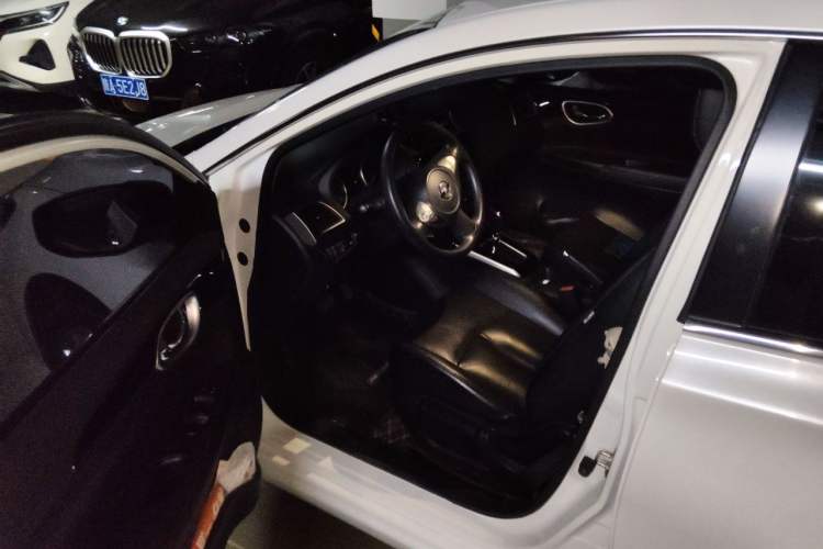 Used Nissan Sylphy 2016 1.6 XL CVT Luxury Edition Driver Seat
