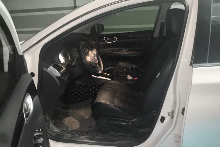 Used Nissan Sylphy 2016 1.8XV CVT Prestige Edition Driver Seat
