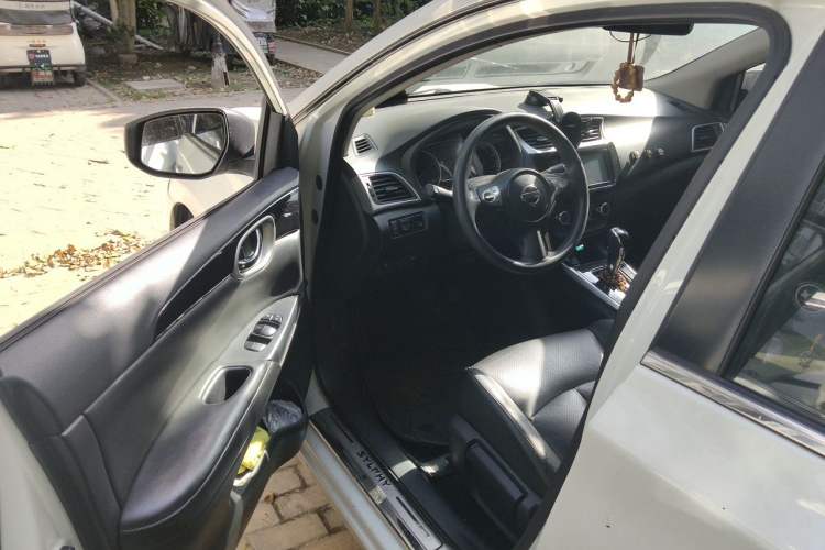Used Nissan Sylphy 2016 1.6 XL CVT Luxury Edition Driver Seat