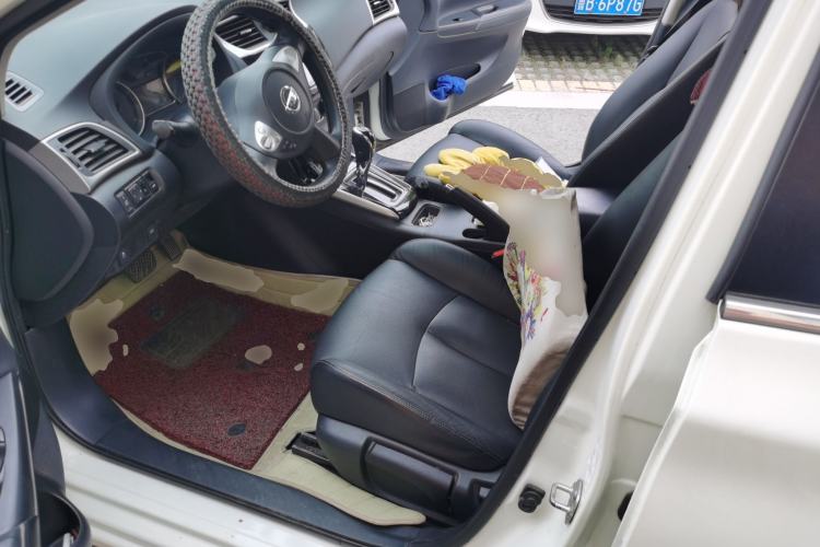 Used Nissan Sylphy 2016 1.6 XL CVT Deluxe Edition Driver Seat