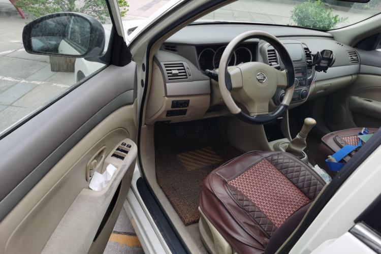 Used Nissan Sylphy 2016 Classic 1.6XE Manual Leading Edition Driver Seat