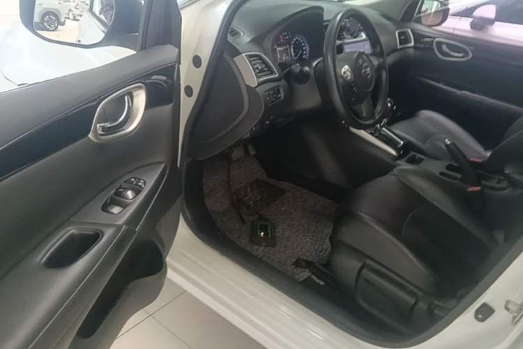 Used Nissan Sylphy 2016 1.6 XL CVT Deluxe Edition Driver Seat