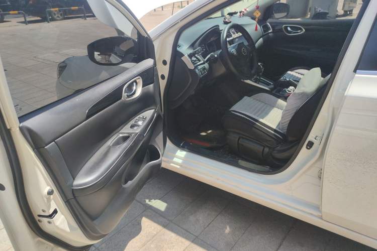 Used Nissan Sylphy 2016 1.6 XL CVT Luxury Edition Driver Seat