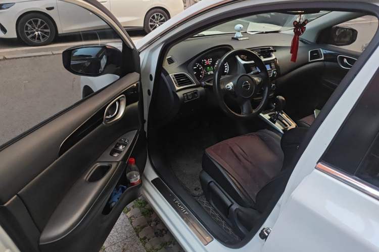 Used Nissan Sylphy 2016 1.6 XL CVT Luxury Edition Driver Seat
