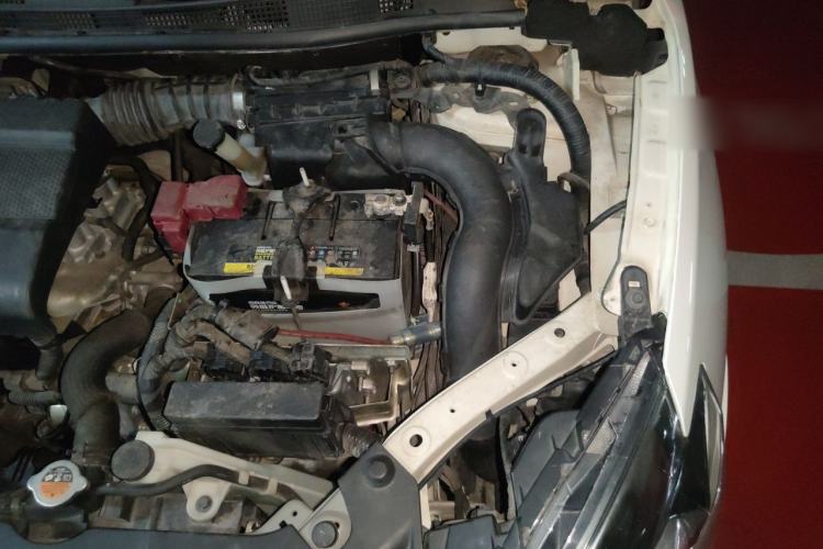 Used Nissan Sylphy 2016 1.6 XL CVT Deluxe Edition Engine Bay Left