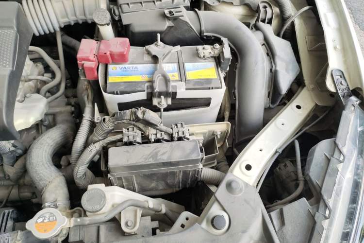 Used Nissan Sylphy 2016 1.6XV CVT Smart Enjoyment Version Engine Bay Left
