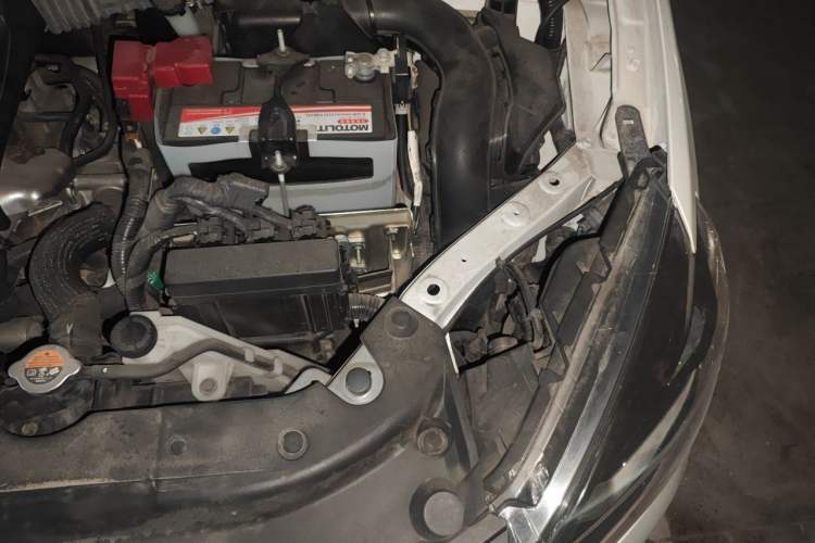 Used Nissan Sylphy 2016 1.6 XL CVT Luxury Edition Engine Bay Left