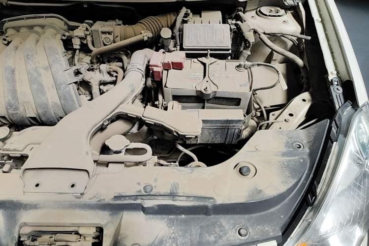 Used Nissan Sylphy 2016 Classic 1.6XE Manual Comfort Edition Engine Bay Left