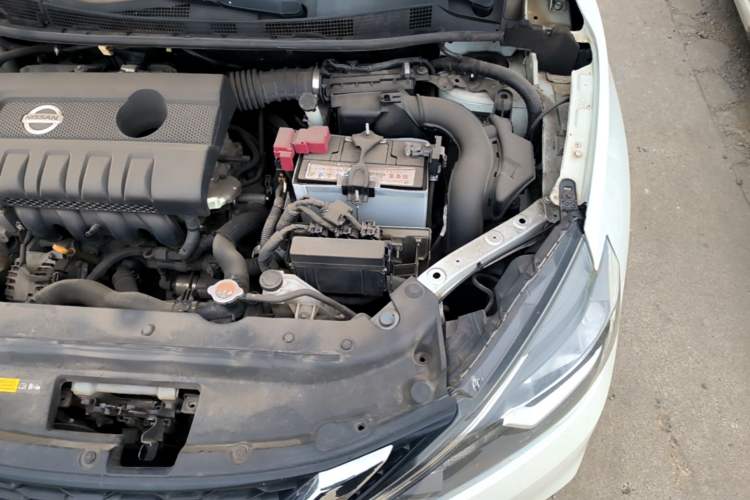 Used Nissan Sylphy 2016 1.6 XL CVT Deluxe Edition Engine Bay Left