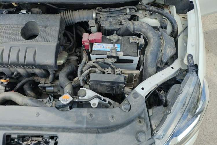 Used Nissan Sylphy 2016 1.6 XL CVT Deluxe Edition Engine Bay Left