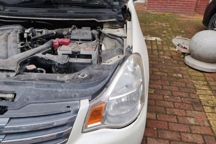Used Nissan Sylphy 2016 Classic 1.6XE Automatic Leading Edition Engine Bay Left