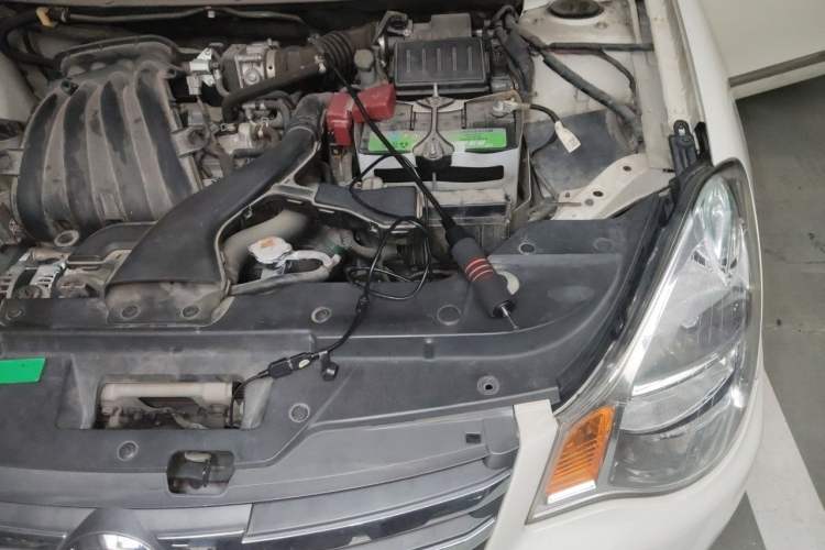 Used Nissan Sylphy 2016 Classic 1.6XE Automatic Leading Edition Engine Bay Left
