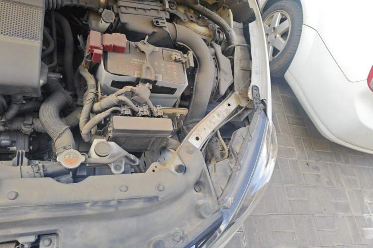 Used Nissan Sylphy 2016 1.6 XL CVT Luxury Edition Engine Bay Left