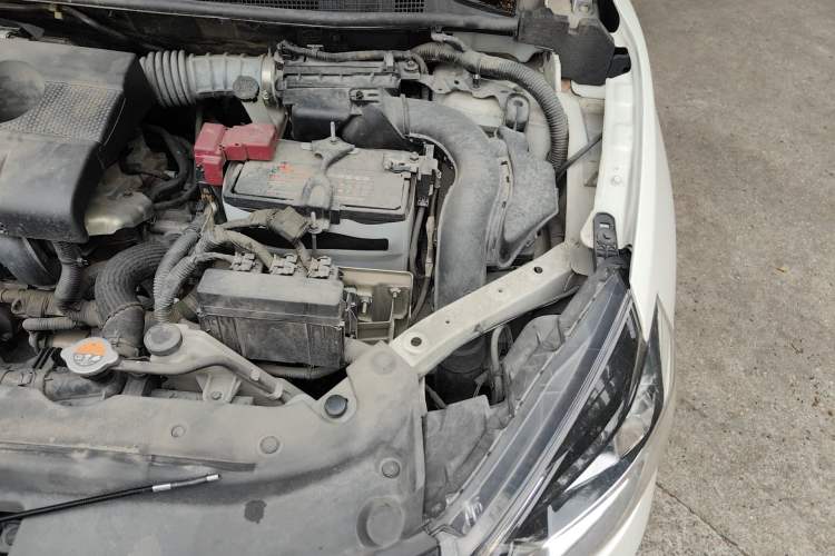 Used Nissan Sylphy 2016 1.6 XL CVT Deluxe Edition Engine Bay Left