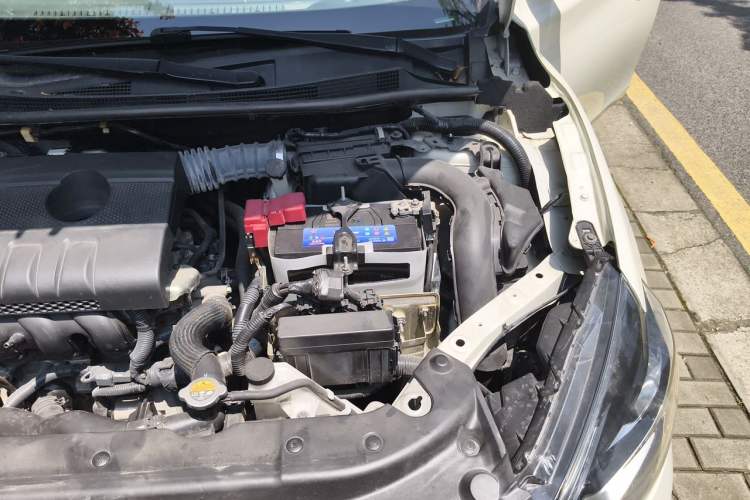 Used Nissan Sylphy 2016 1.6 XL CVT Deluxe Edition Engine Bay Left