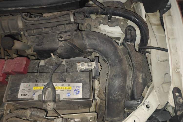 Used Nissan Sylphy 2016 1.6 XL CVT Deluxe Edition Engine Bay Left