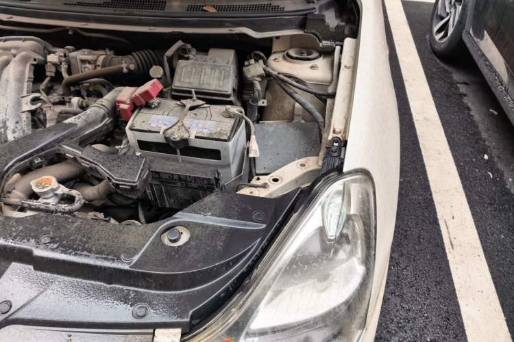 Used Nissan Sylphy 2016 Classic 1.6XE Manual Comfort Edition Engine Bay Left