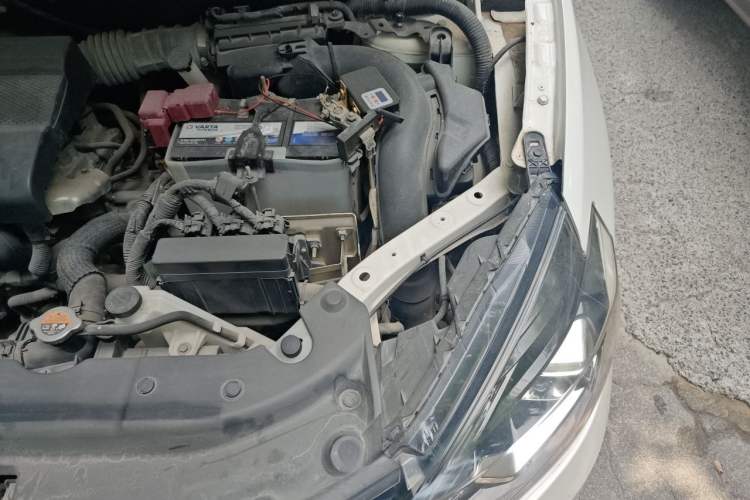 Used Nissan Sylphy 2016 1.6 XL CVT Deluxe Edition Engine Bay Left