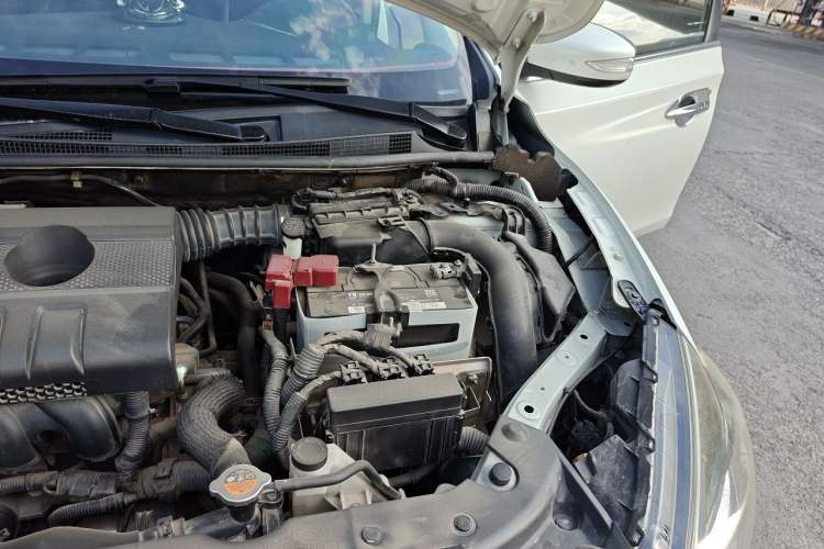 Used Nissan Sylphy 2016 1.6 XL CVT Deluxe Edition Engine Bay Left