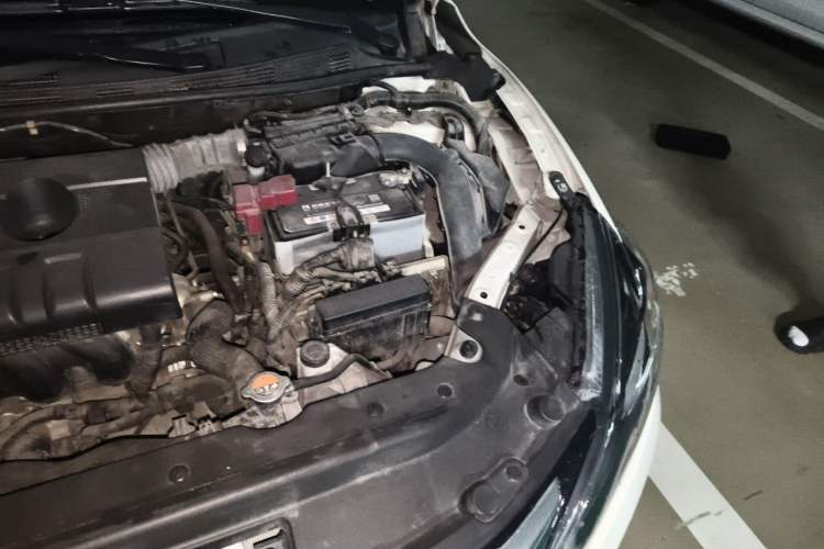 Used Nissan Sylphy 2016 1.6 XL CVT Deluxe Edition Engine Bay Left