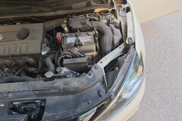 Used Nissan Sylphy 2016 1.6 XL CVT Deluxe Edition Engine Bay Left