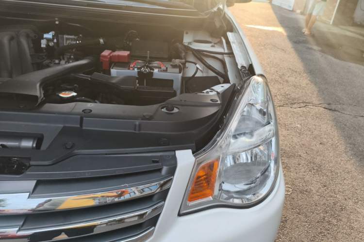 Used Nissan Sylphy 2016 Classic 1.6XE Manual Leading Edition Engine Bay Left
