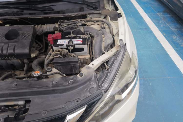 Used Nissan Sylphy 2016 1.6 XL CVT Deluxe Edition Engine Bay Left