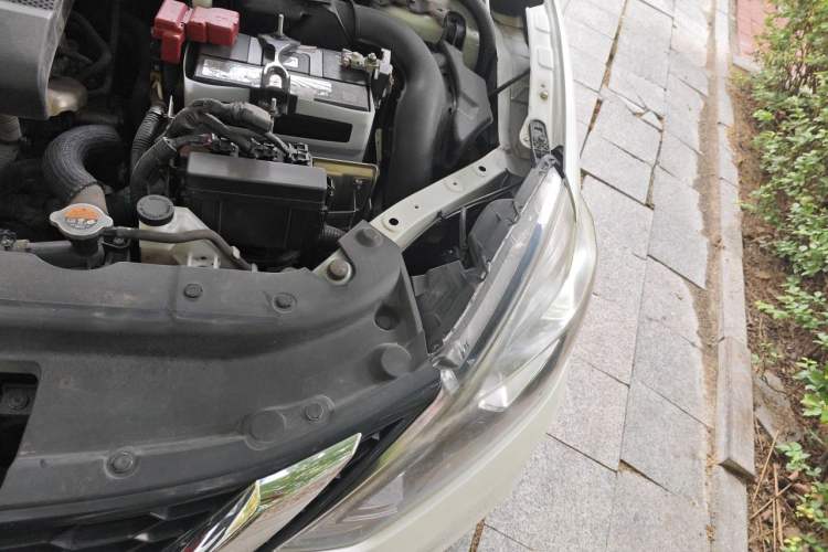 Used Nissan Sylphy 2016 1.6XV CVT Smart Enjoyment Version Engine Bay Left