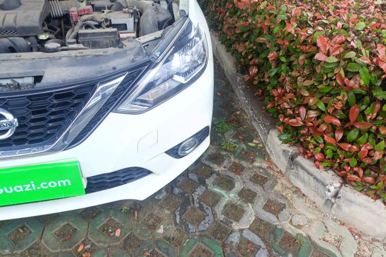 Used Nissan Sylphy 2016 1.6 XL CVT Deluxe Edition Engine Bay Left