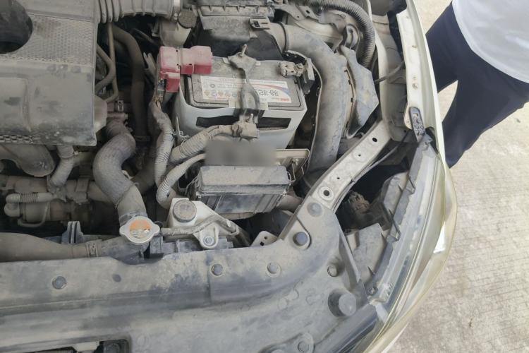 Used Nissan Sylphy 2016 1.6 XL CVT Deluxe Edition Engine Bay Left