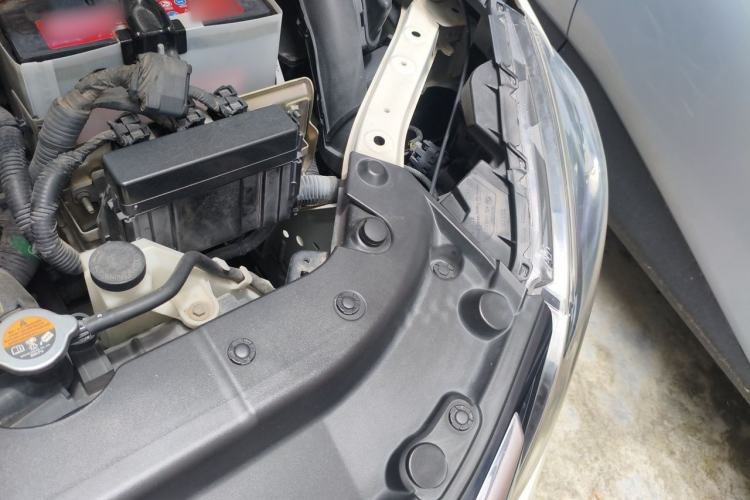 Used Nissan Sylphy 2016 1.6 XL CVT Deluxe Edition Engine Bay Left