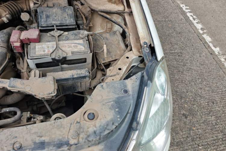Used Nissan Sylphy 2016 Classic 1.6XE Manual Comfort Edition Engine Bay Left