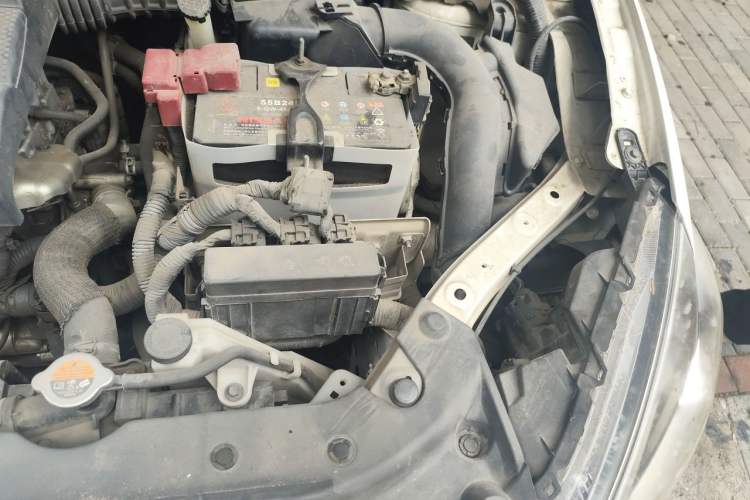 Used Nissan Sylphy 2016 1.6XV CVT Smart Enjoyment Version Engine Bay Left
