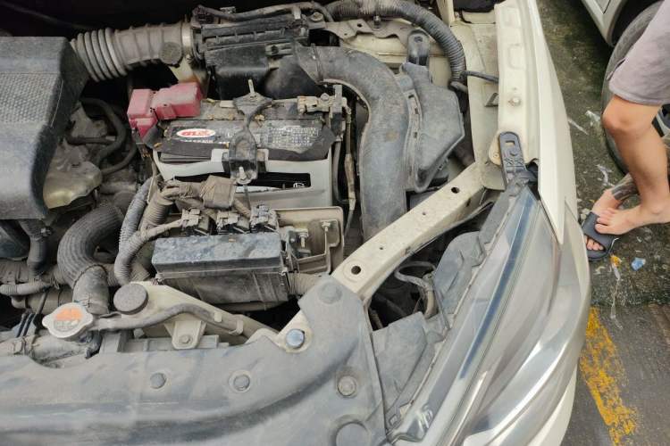 Used Nissan Sylphy 2016 1.6 XL CVT Deluxe Edition Engine Bay Left