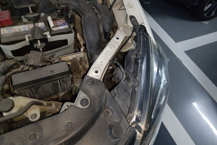 Used Nissan Sylphy 2016 1.6XV CVT Smart Enjoyment Version Engine Bay Left