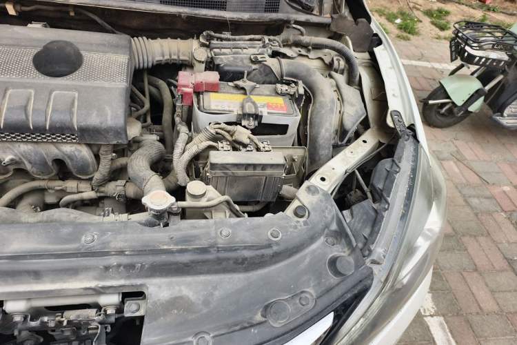 Used Nissan Sylphy 2016 1.6 XL CVT Deluxe Edition Engine Bay Left