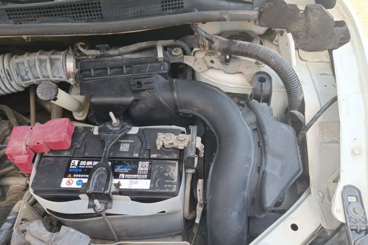 Used Nissan Sylphy 2016 1.6 XL CVT Deluxe Edition Engine Bay Left