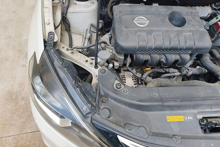 Used Nissan Sylphy 2016 1.6 XL CVT Deluxe Edition Engine Bay Right