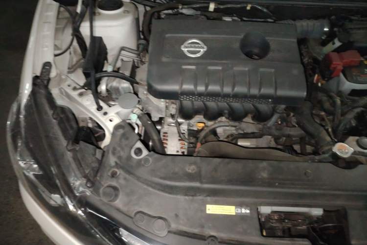 Used Nissan Sylphy 2016 1.6XV CVT Smart Enjoyment Version Engine Bay Right