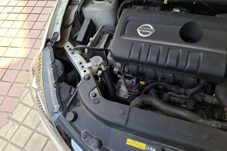 Used Nissan Sylphy 2016 1.6XV CVT Smart Enjoyment Version Engine Bay Right