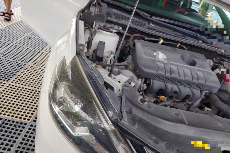 Used Nissan Sylphy 2016 1.6XV CVT Smart Enjoyment Version Engine Bay Right