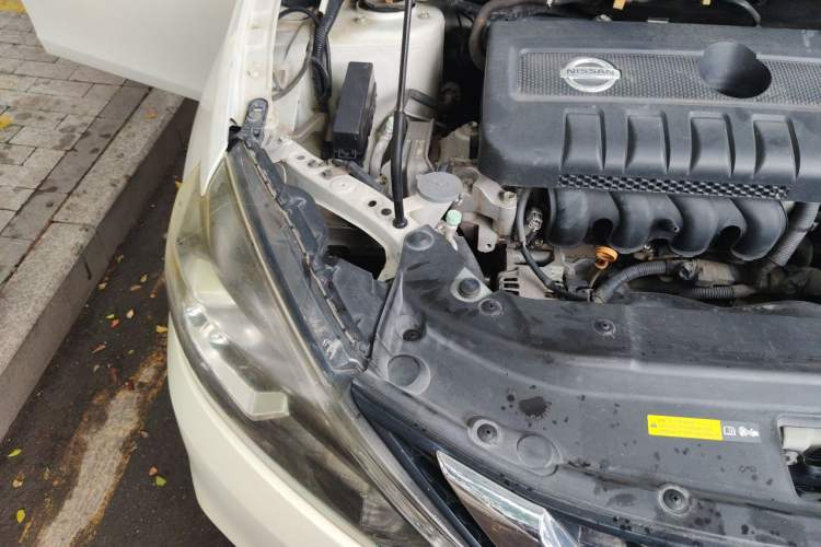 Used Nissan Sylphy 2016 1.6XV CVT Smart Enjoyment Version Engine Bay Right