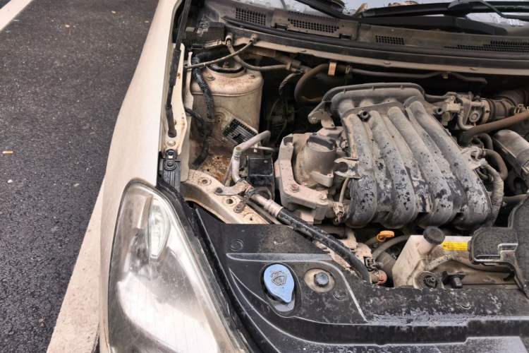 Used Nissan Sylphy 2016 Classic 1.6XE Manual Comfort Edition Engine Bay Right