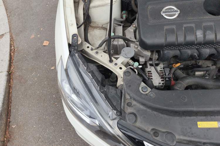 Used Nissan Sylphy 2016 1.6 XL CVT Deluxe Edition Engine Bay Right