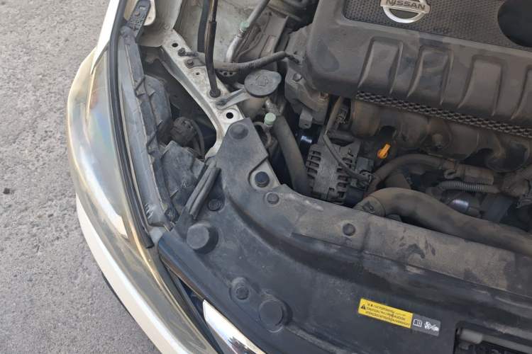 Used Nissan Sylphy 2016 1.6 XL CVT Luxury Edition Engine Bay Right