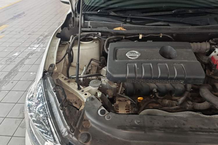 Used Nissan Sylphy 2016 1.6 XL Manual Luxury Edition Engine Bay Right