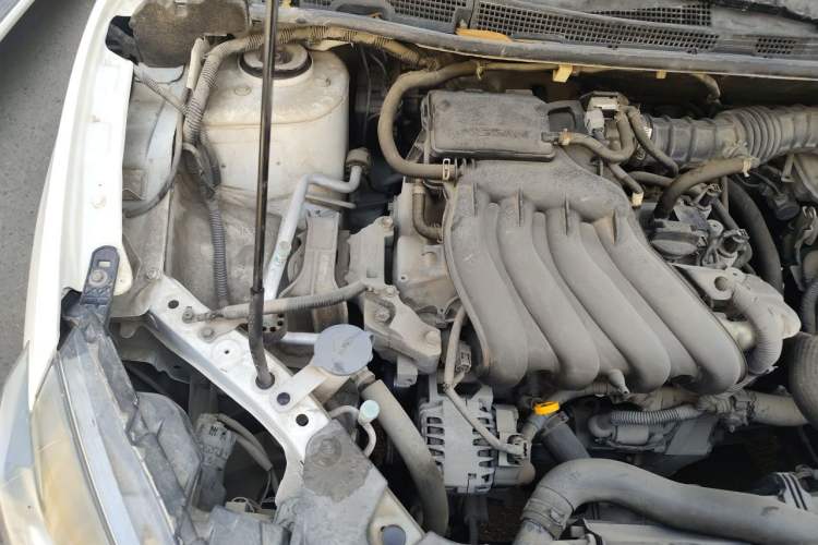 Used Nissan Sylphy 2016 1.6XE Manual Comfort Edition Engine Bay Right