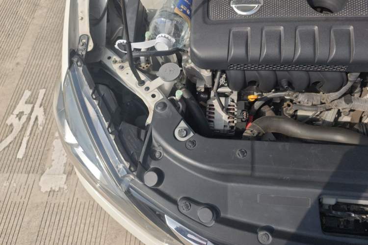Used Nissan Sylphy 2016 1.6XV CVT Smart Enjoyment Version Engine Bay Right